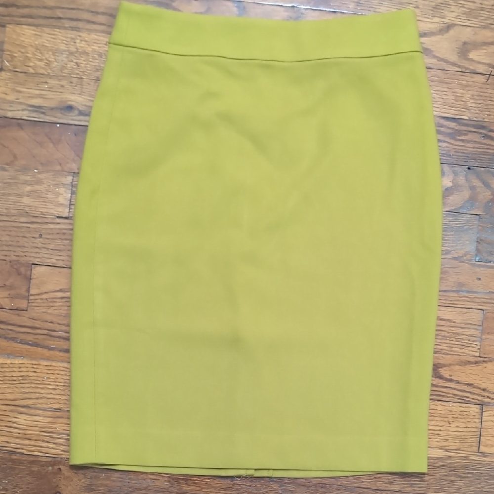 NEW NWT Ann Taylor Factory Goldenrod Yellow Slim Pencil Skirt 0 XS/S
